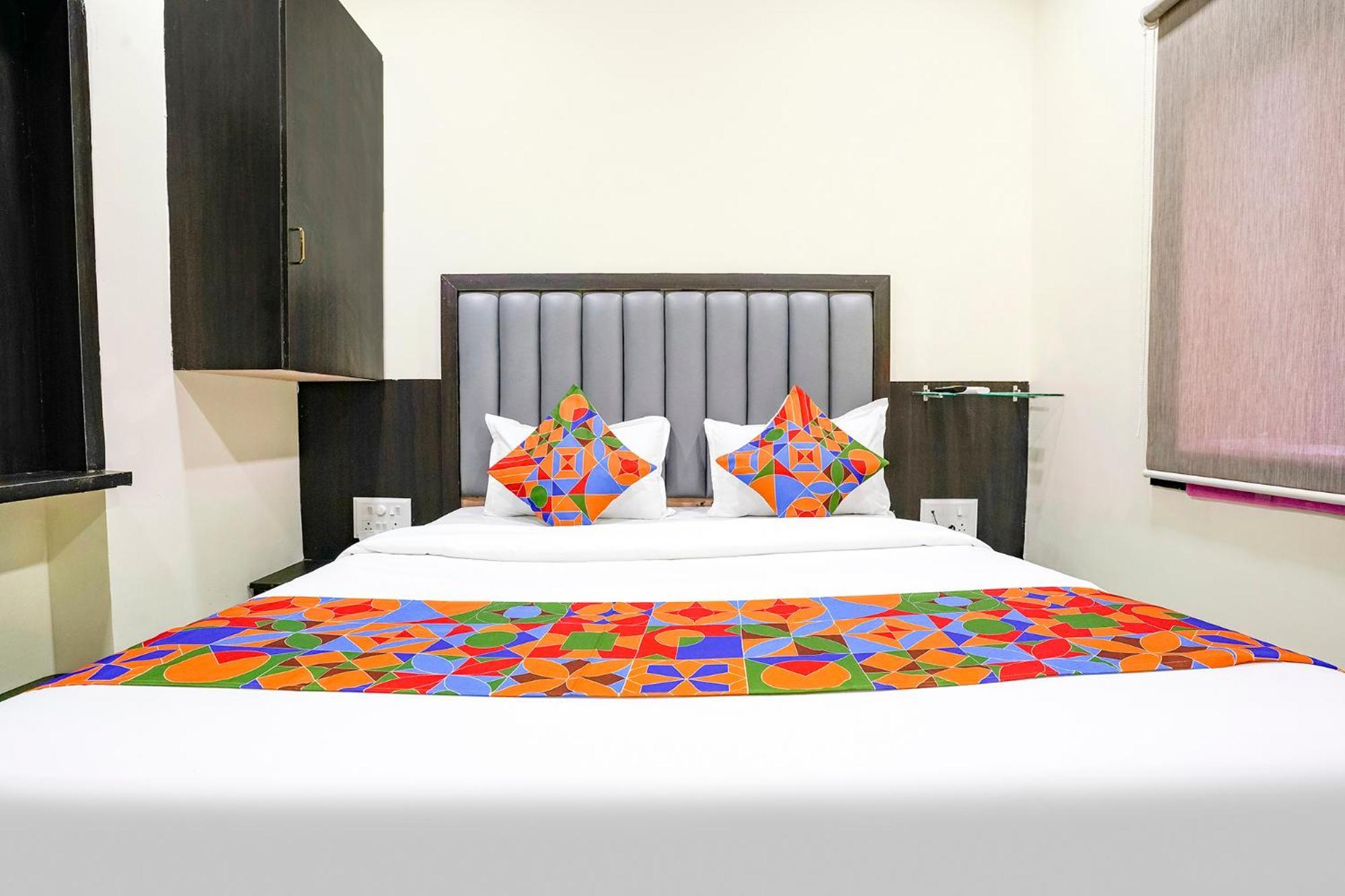 Fabexpress Gulshan Grand - Nr Gateway Of India Mumbai Exterior foto