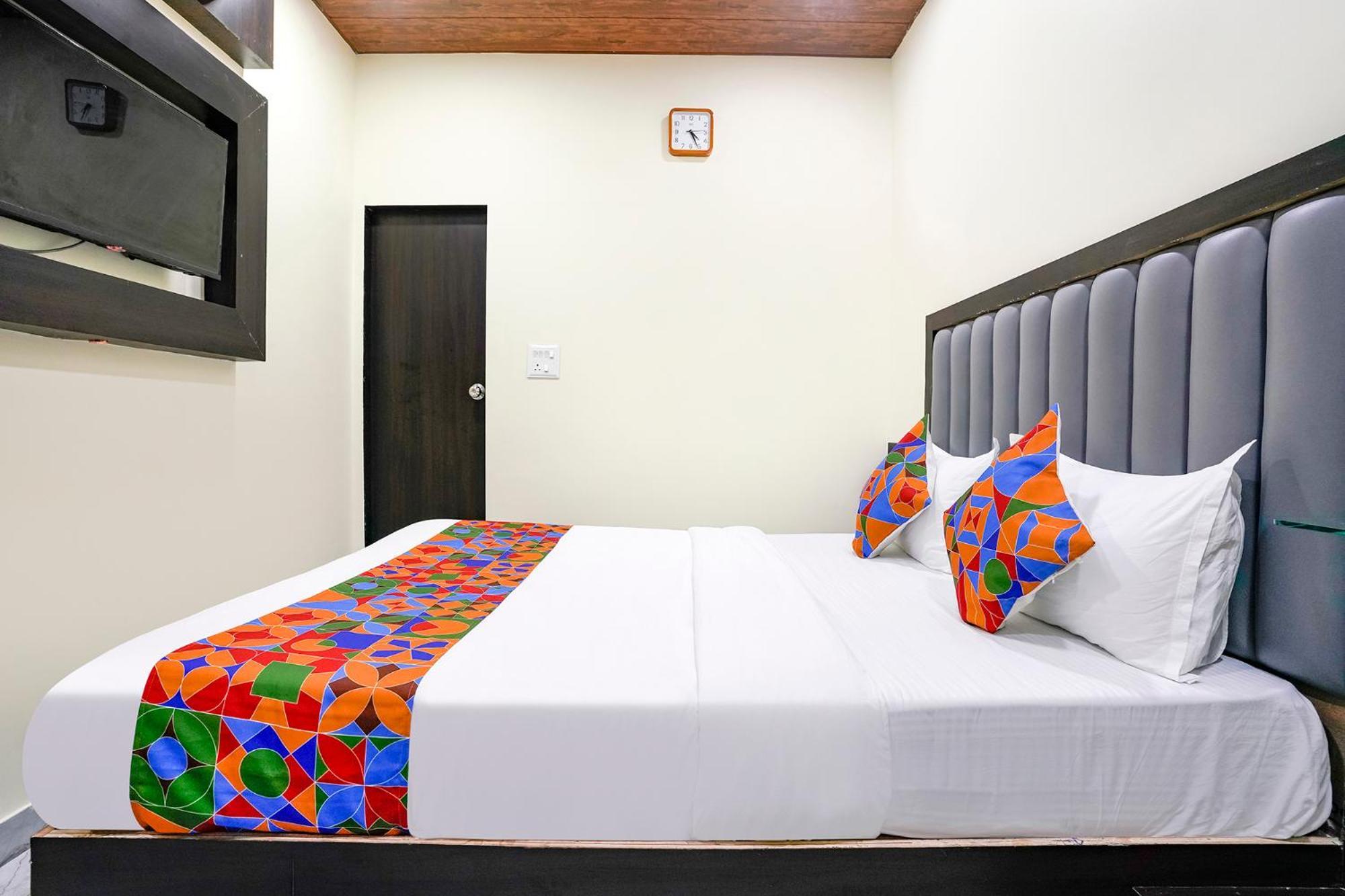 Fabexpress Gulshan Grand - Nr Gateway Of India Mumbai Exterior foto