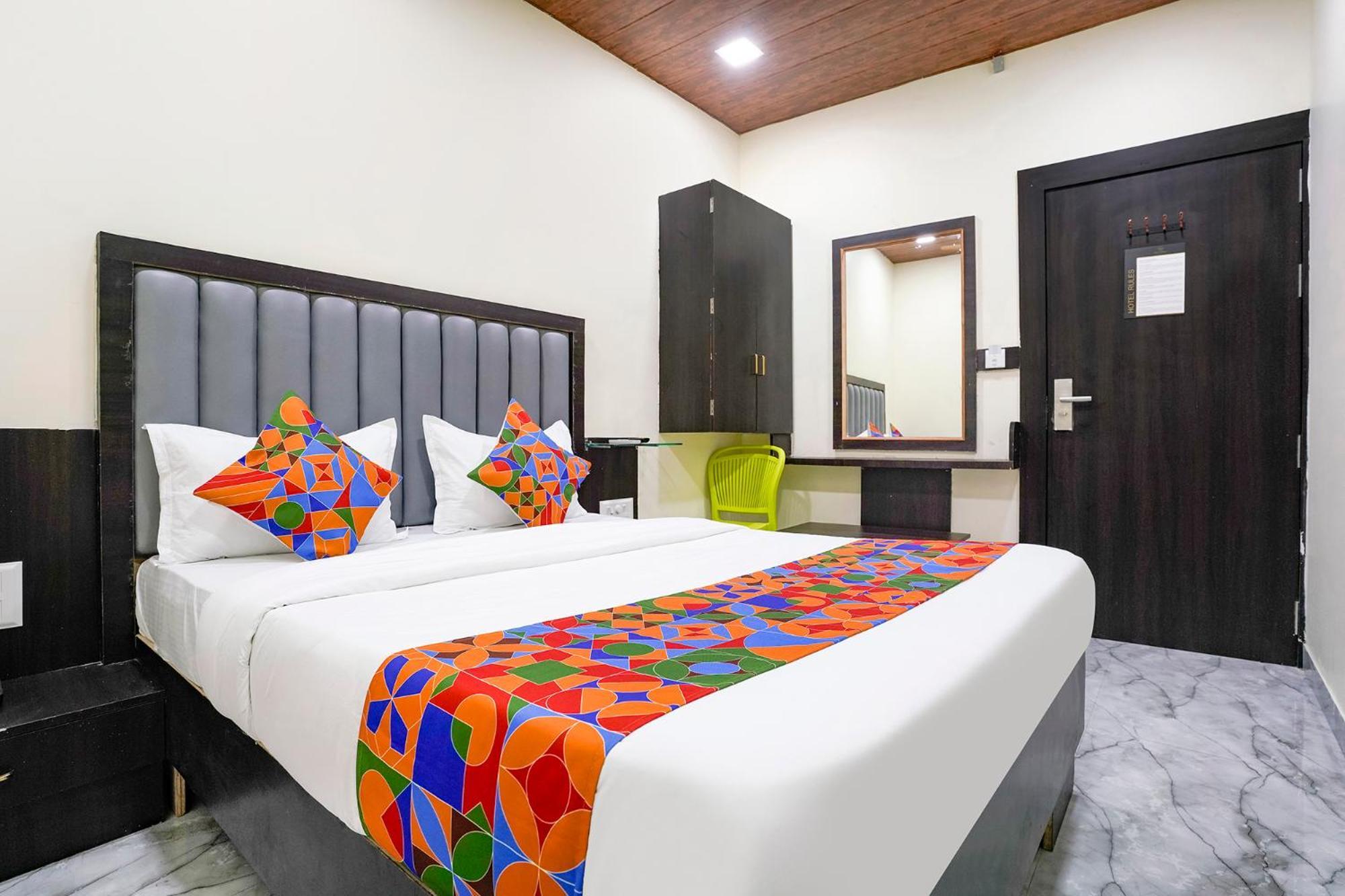 Fabexpress Gulshan Grand - Nr Gateway Of India Mumbai Exterior foto